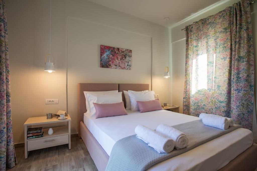 O Palaios Fournos Tou Andrea Apartment อาร์กอสโตลี ภายนอก รูปภาพ
