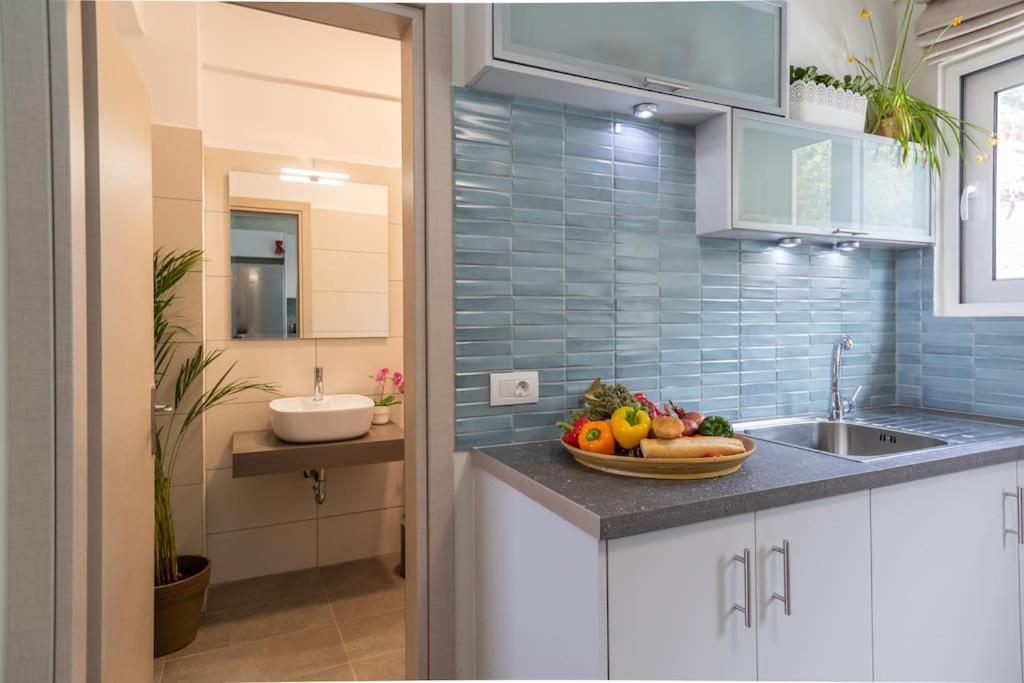 O Palaios Fournos Tou Andrea Apartment อาร์กอสโตลี ภายนอก รูปภาพ