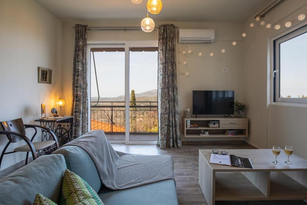 O Palaios Fournos Tou Andrea Apartment อาร์กอสโตลี ภายนอก รูปภาพ
