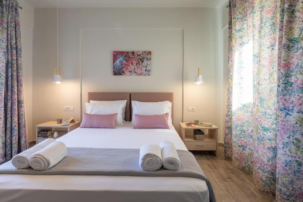 O Palaios Fournos Tou Andrea Apartment อาร์กอสโตลี ภายนอก รูปภาพ
