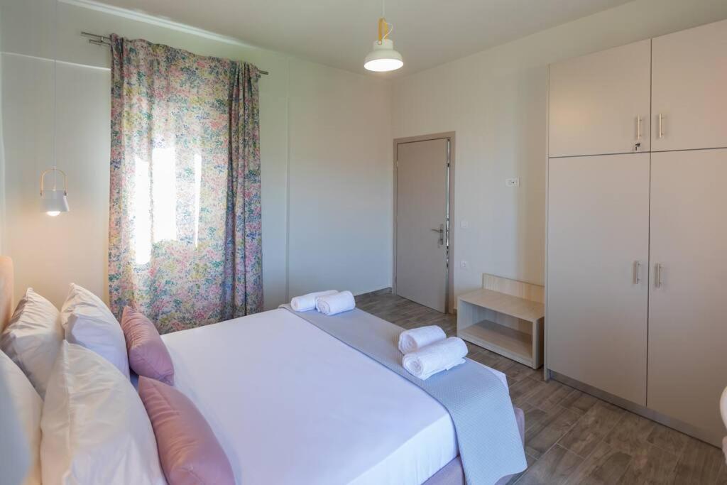 O Palaios Fournos Tou Andrea Apartment อาร์กอสโตลี ภายนอก รูปภาพ