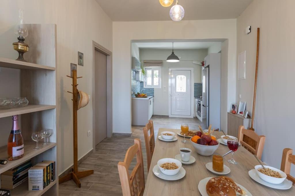O Palaios Fournos Tou Andrea Apartment อาร์กอสโตลี ภายนอก รูปภาพ
